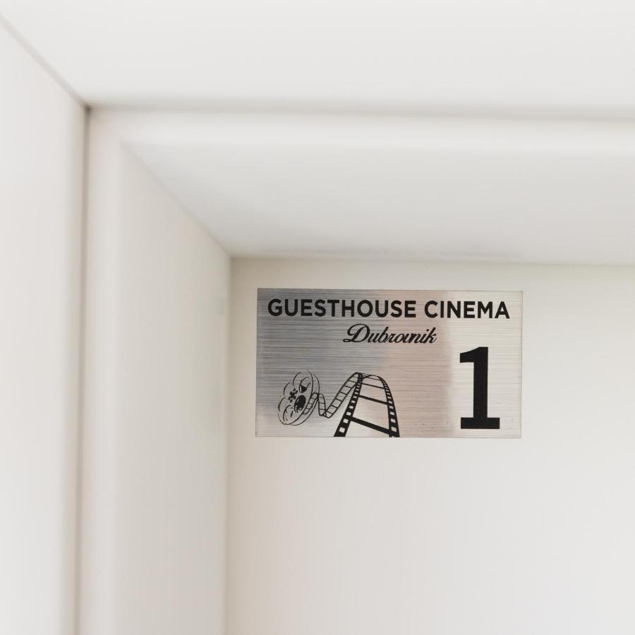 Guest House Cinema Close To Port Дубровник Екстериор снимка